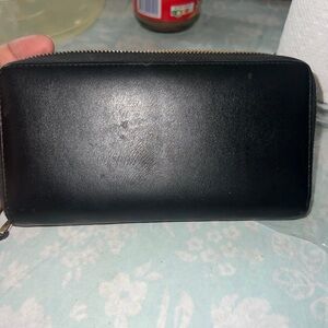 Gucci black Zippered Wallet